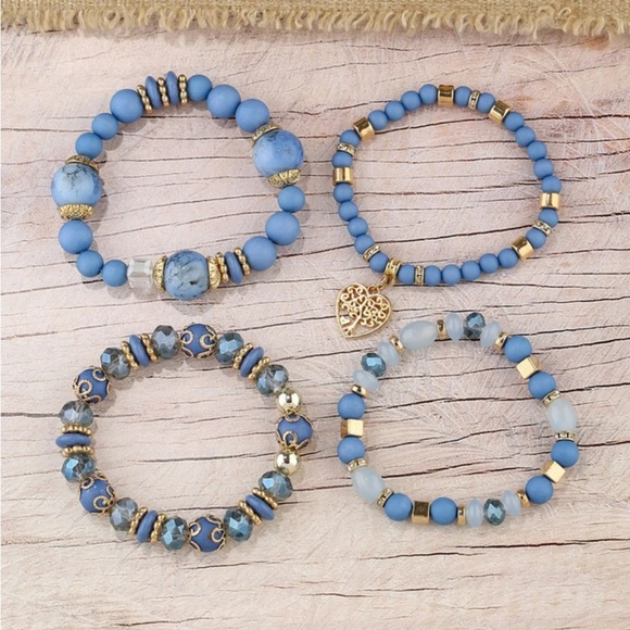 New 4 piece beaded bracelet heart charm - Picture 3 of 4